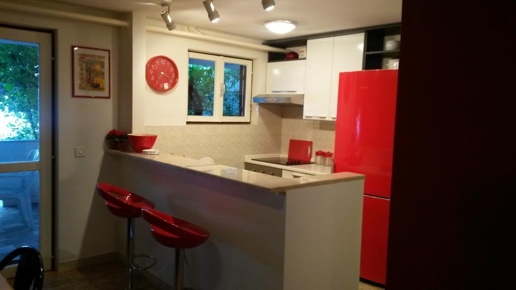 G&B Apartments Трогир Экстерьер фото