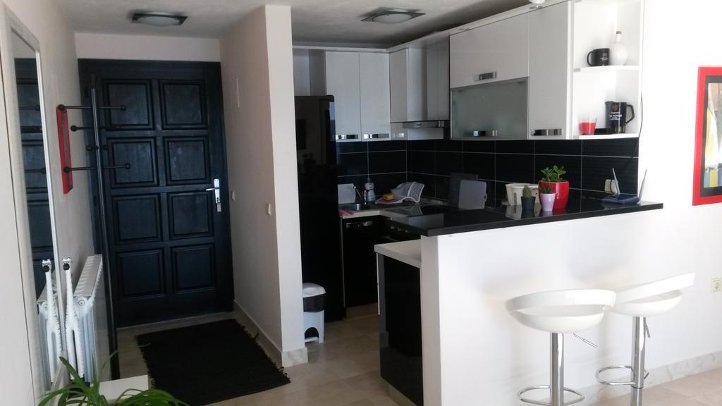 G&B Apartments Трогир Экстерьер фото